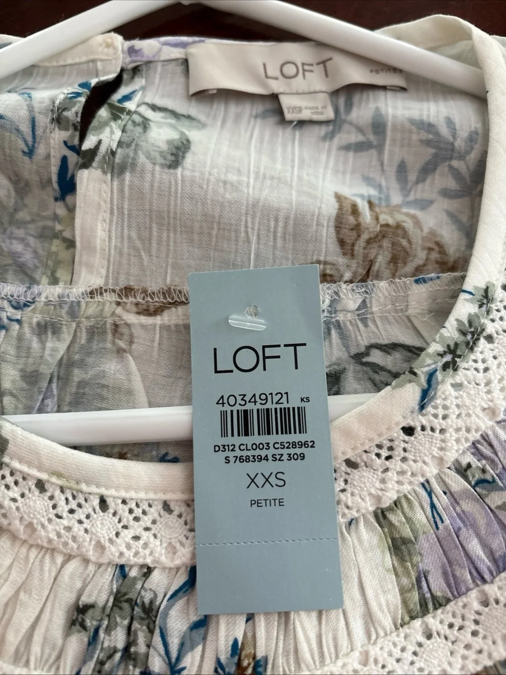 LOFT Cream Floral and Lace Puff-Sleeve Top